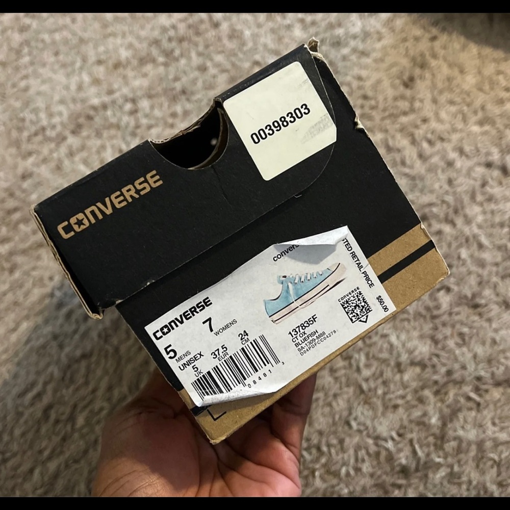 Converse - Picture 4 of 4